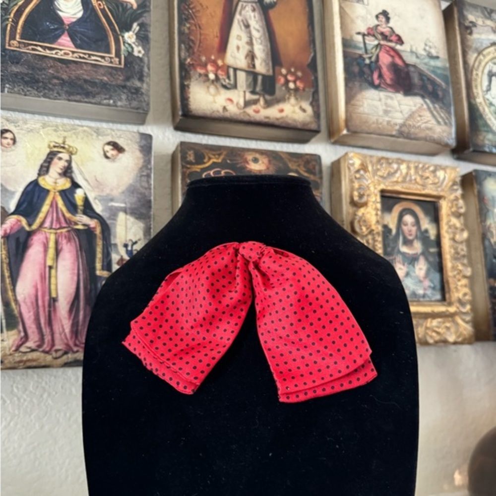 Vicky Davis‎ Vintage Silk Polka Dot Bow
